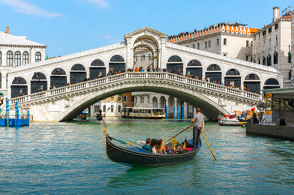 Divina Italia