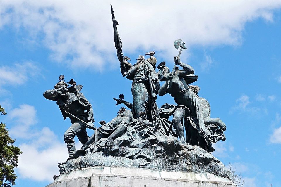 Monumento Costa Rica