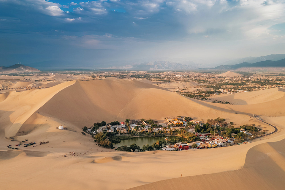 Machu Picchu y Oasis de Huacachina